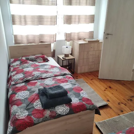 Rozi Apartmán *